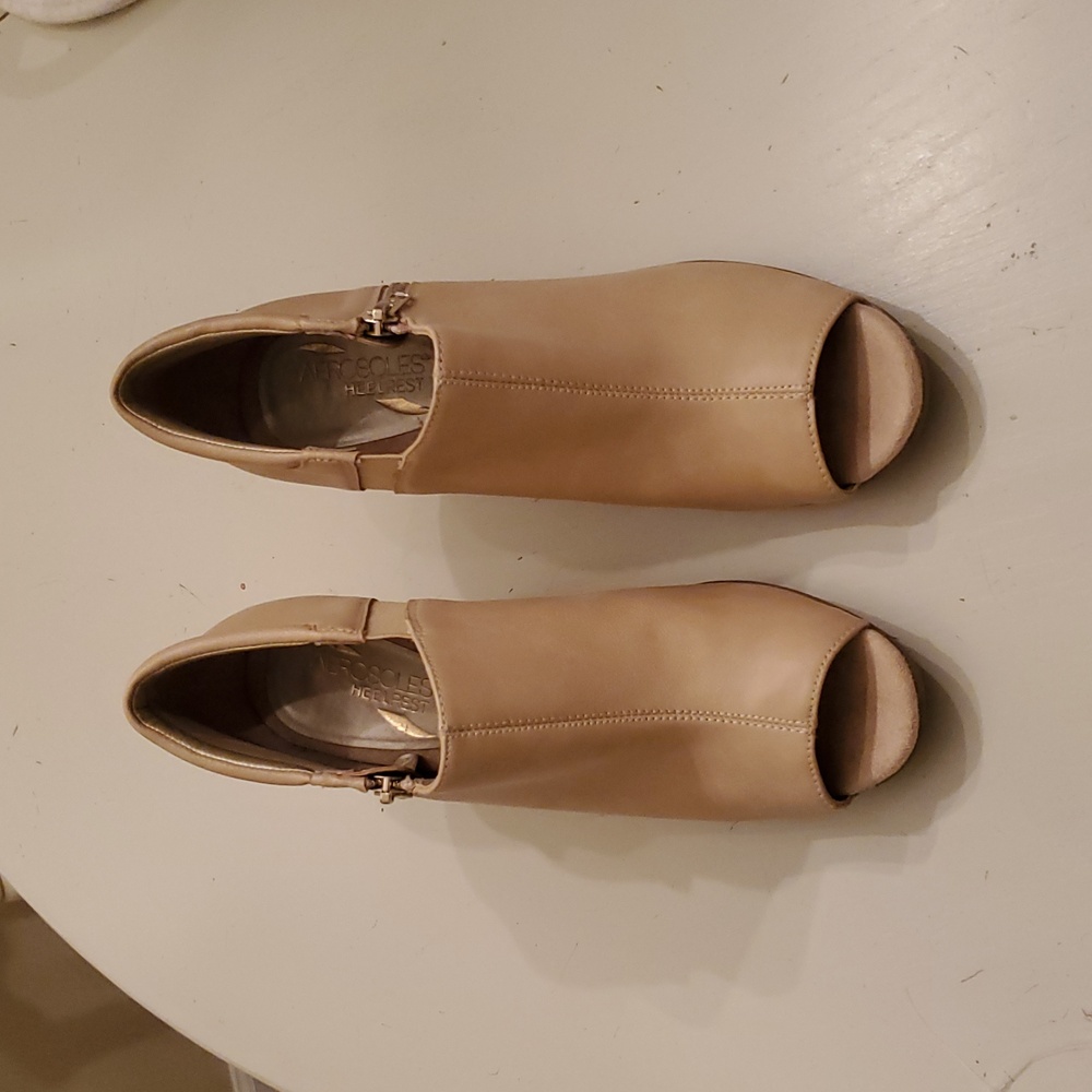 Aerosoles Open Toe Pump Size 8